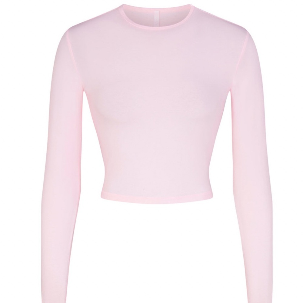 SKIMS NWT VINTAGE CROPPED LONG SLEEVE T-SHIRT
CHERRY BLOSSOM